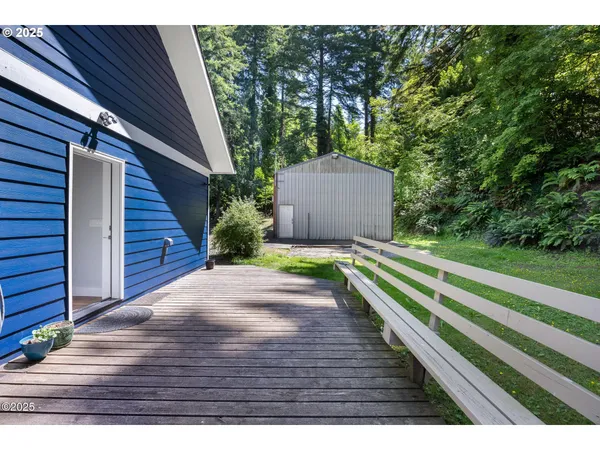$575,000 | 1060 Northwest Sunset Drive, Toledo, OR 97391
