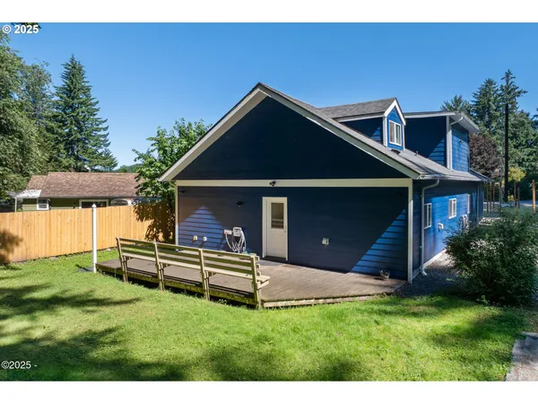 $575,000 | 1060 Northwest Sunset Drive, Toledo, OR 97391