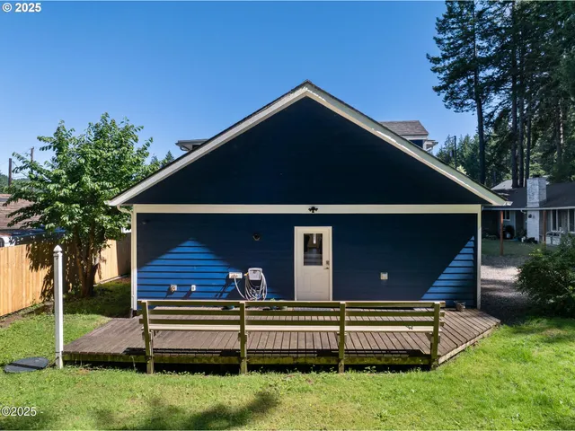 $599,000 | 1060 Northwest Sunset Drive, Toledo, OR 97391