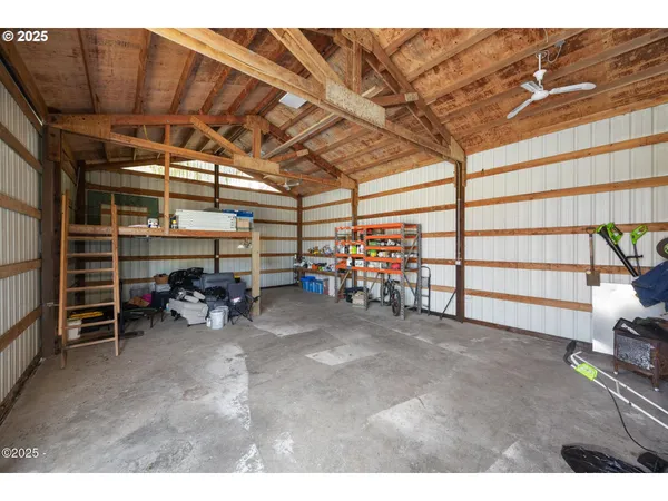 $575,000 | 1060 Northwest Sunset Drive, Toledo, OR 97391