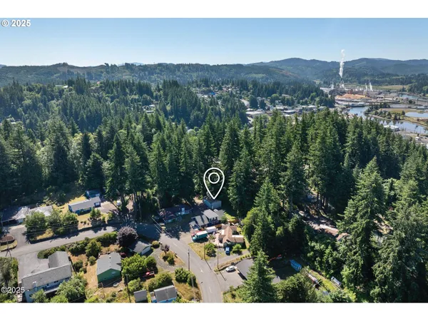 $575,000 | 1060 Northwest Sunset Drive, Toledo, OR 97391