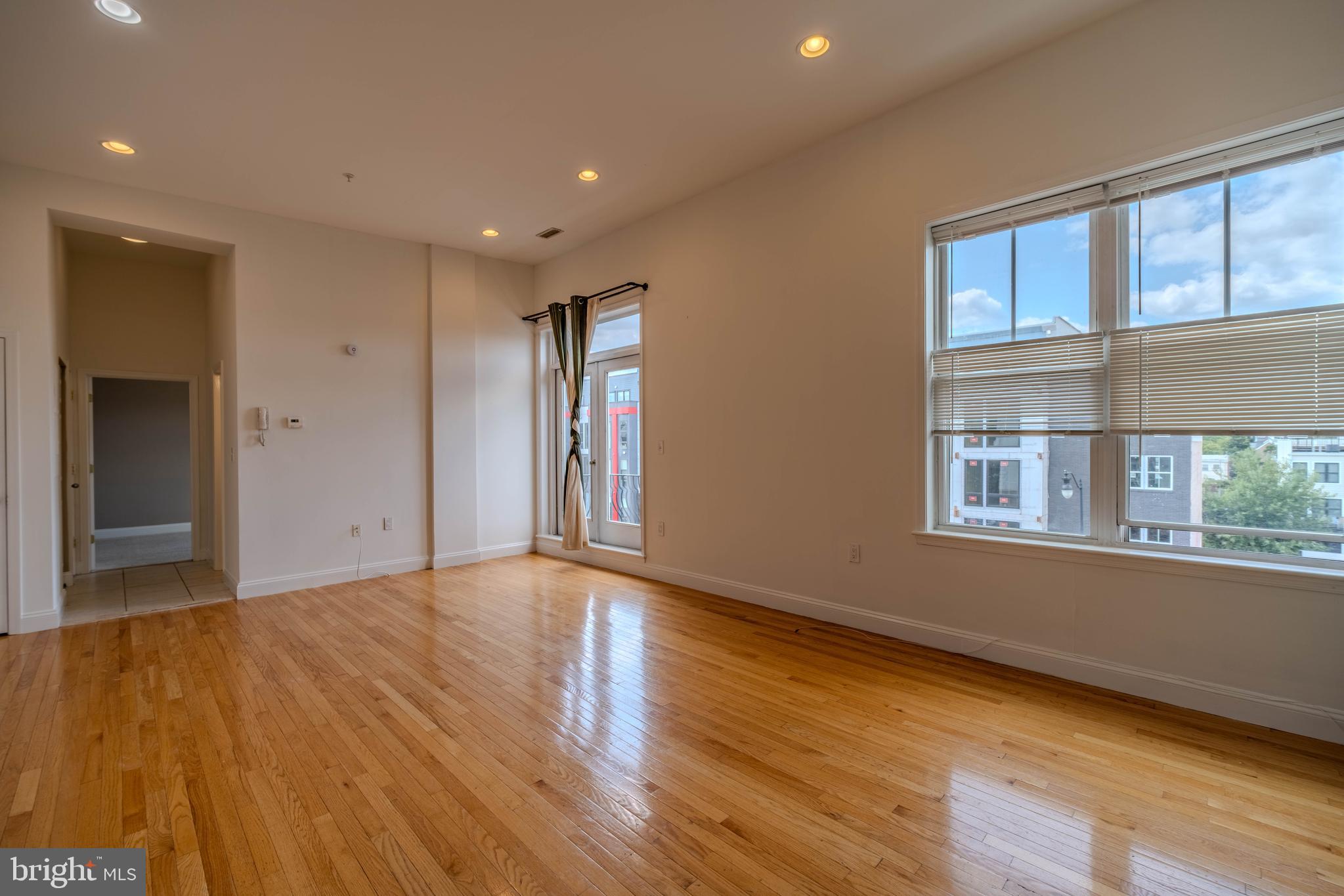 1629 L Street Northeast, Unit 305 Washington, DC 20002 - Photo 16 of 27