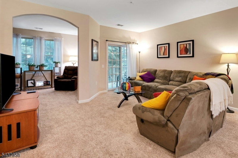 17 Ridgeview Lane Mount Arlington, NJ 07856 - Photo 9 of 27