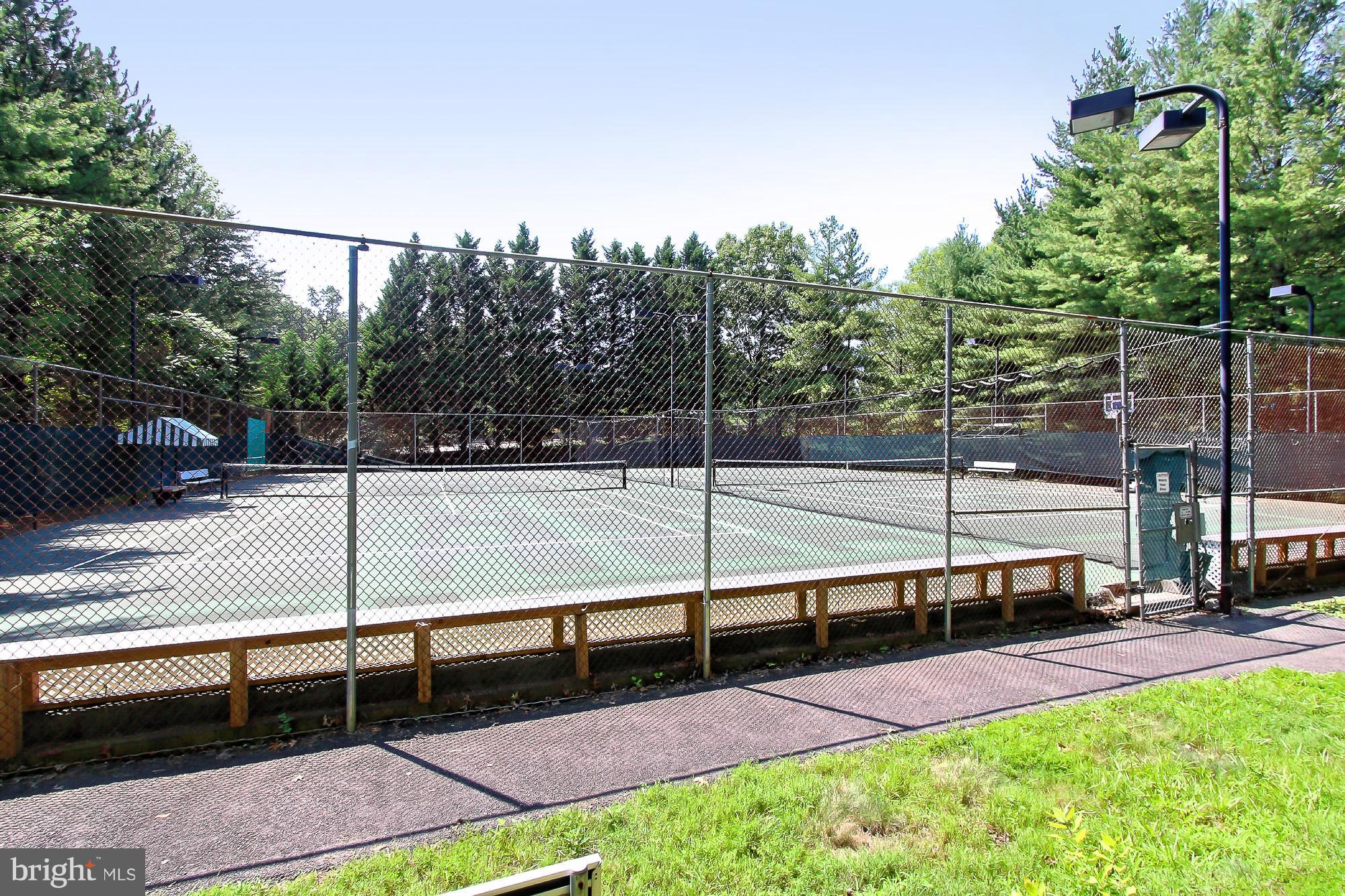 7705 Lexton Place, Unit C Springfield, VA 22152 - Photo 26 of 29 Community Tennis Court
