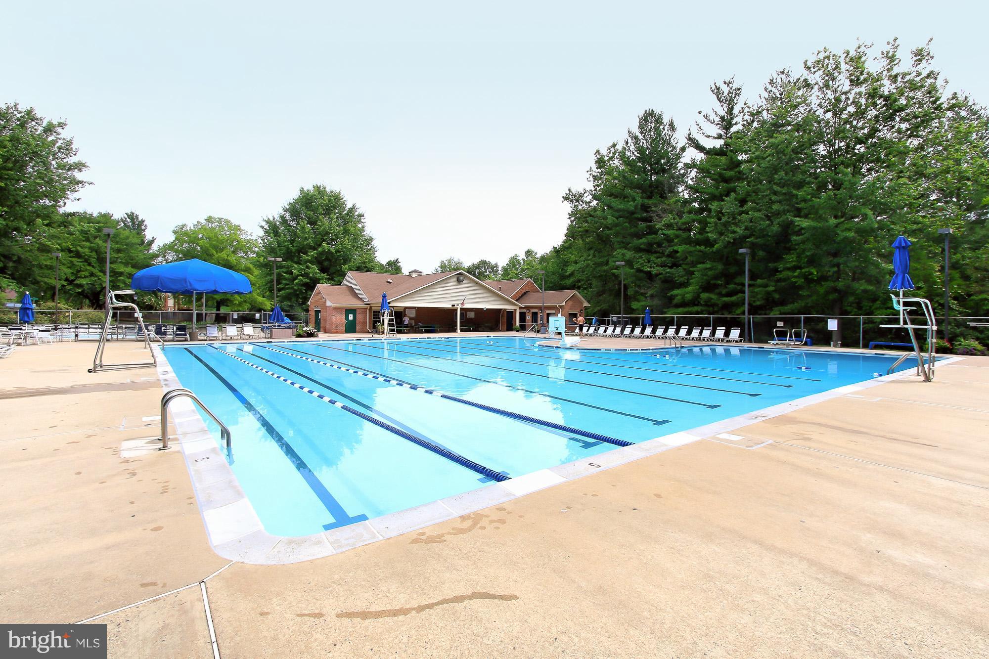 7705 Lexton Place, Unit C Springfield, VA 22152 - Photo 28 of 29 Community pool