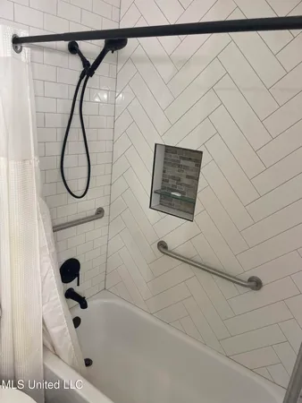 $299,900 | 1282 West Beach Boulevard, Unit 123, Biloxi, MS 39530