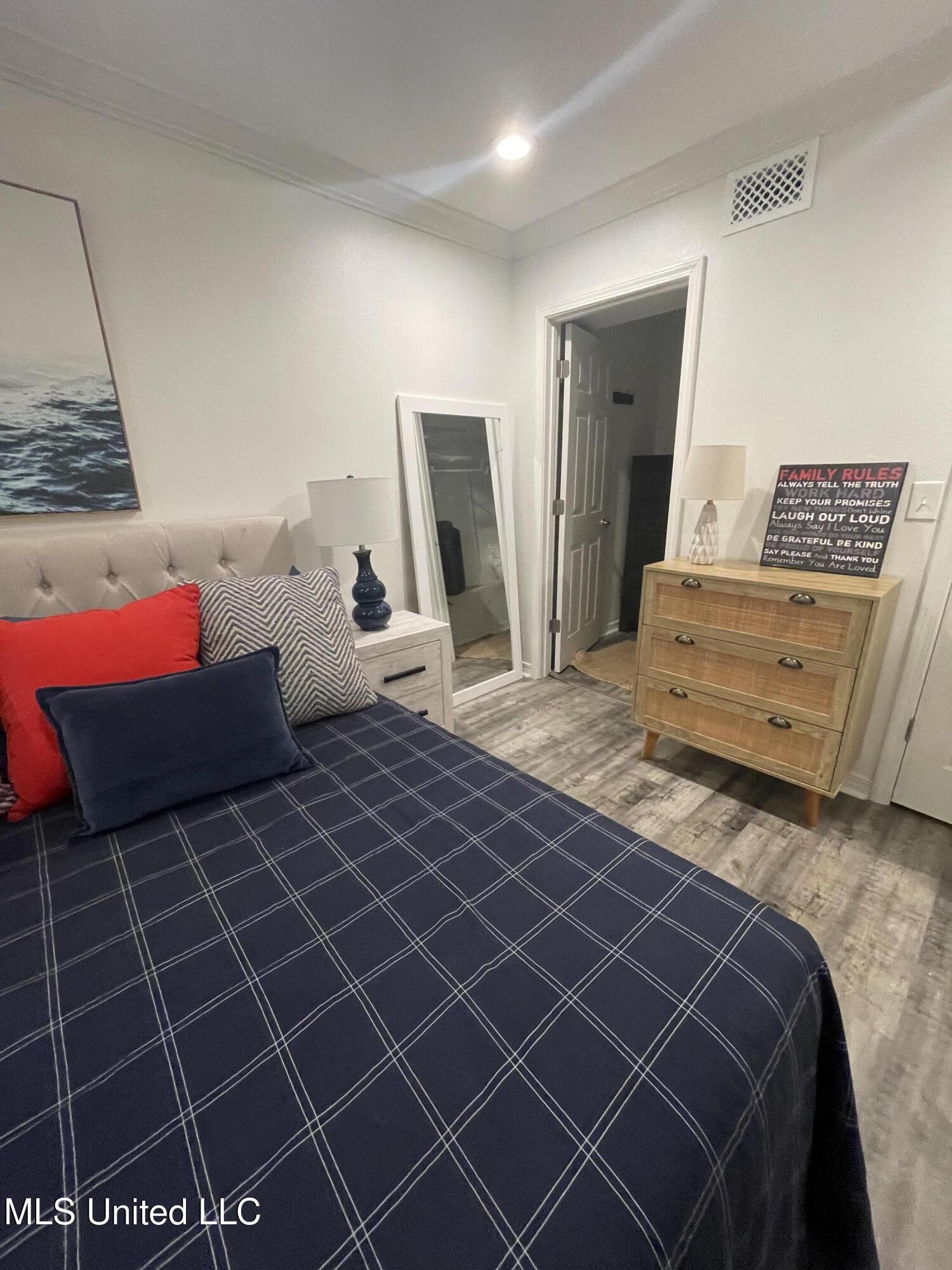 1282 Beach Boulevard Biloxi, MS 39530 - Photo 42 of 48 IMG_6964
