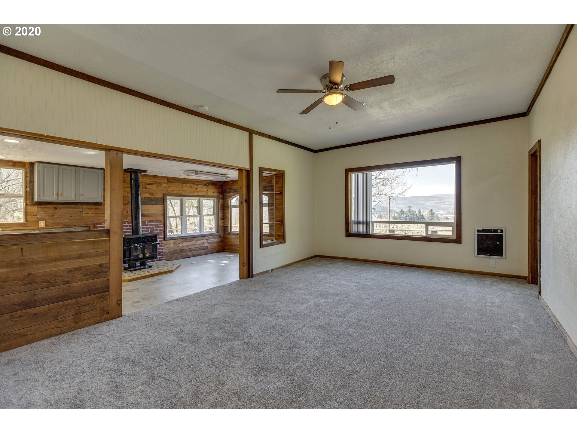 3235 Fir Mountain Road Hood River, OR 97031 - Photo 11 of 32 Gallery Image 11