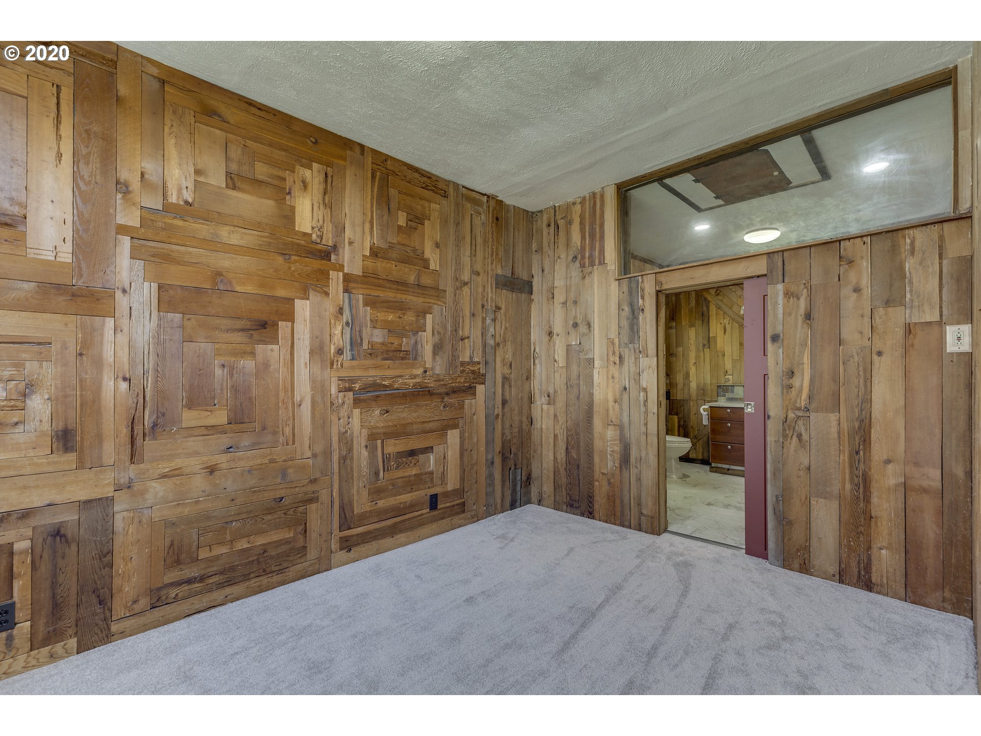 3235 Fir Mountain Road Hood River, OR 97031 - Photo 14 of 32 Gallery Image 14