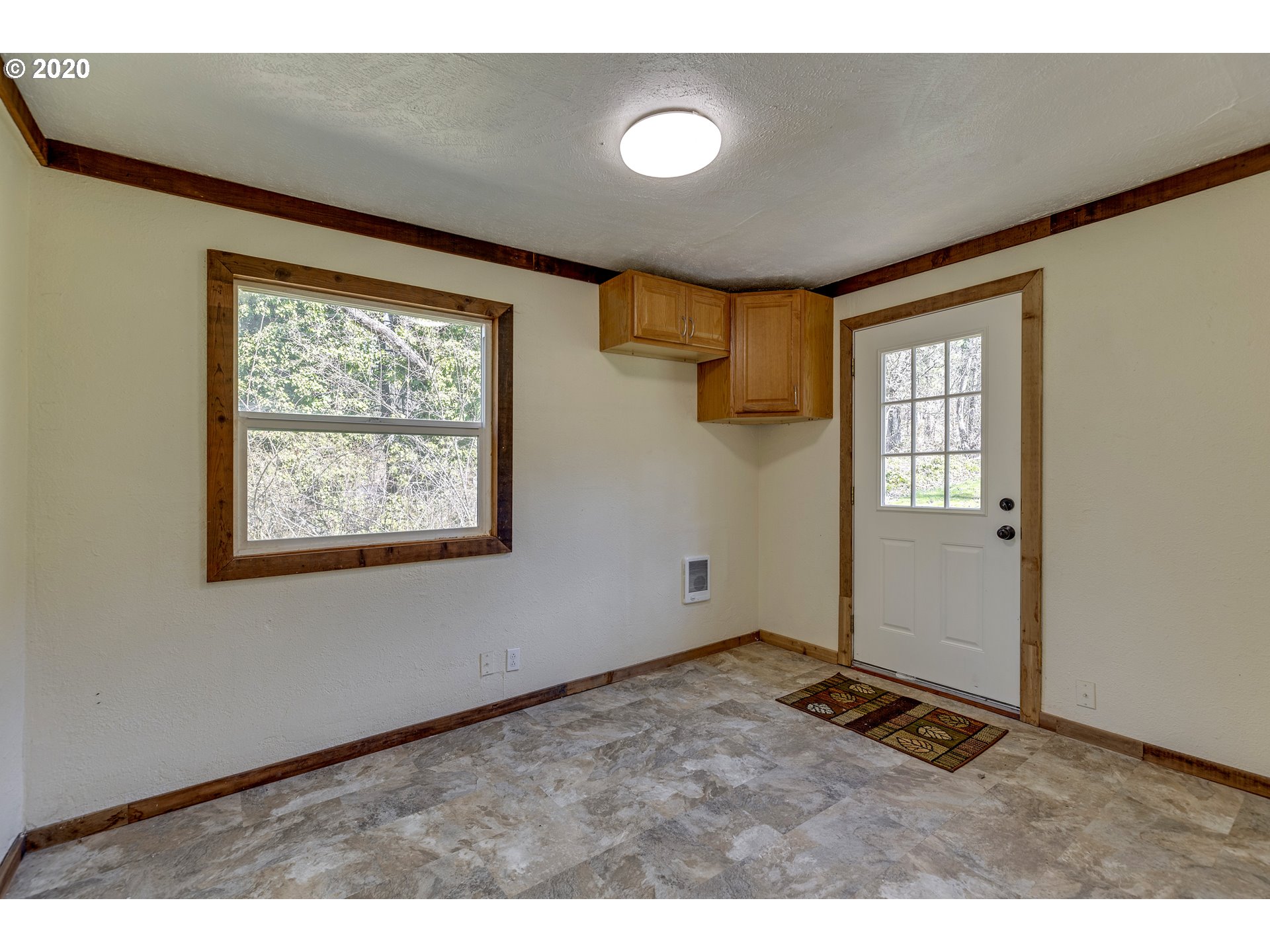 3235 Fir Mountain Road Hood River, OR 97031 - Photo 17 of 32 Gallery Image 17