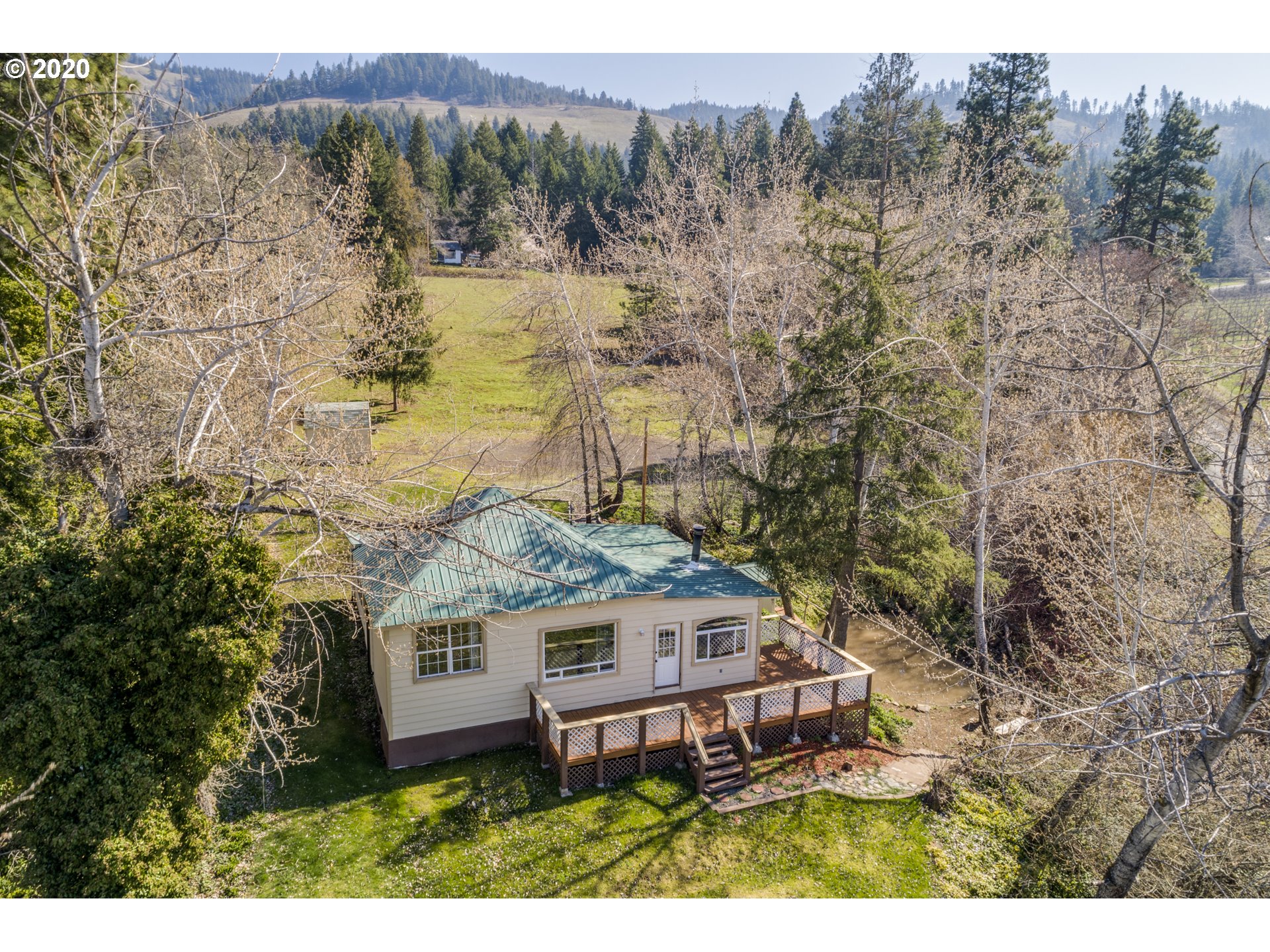 3235 Fir Mountain Road Hood River, OR 97031 - Photo 25 of 32 Gallery Image 25