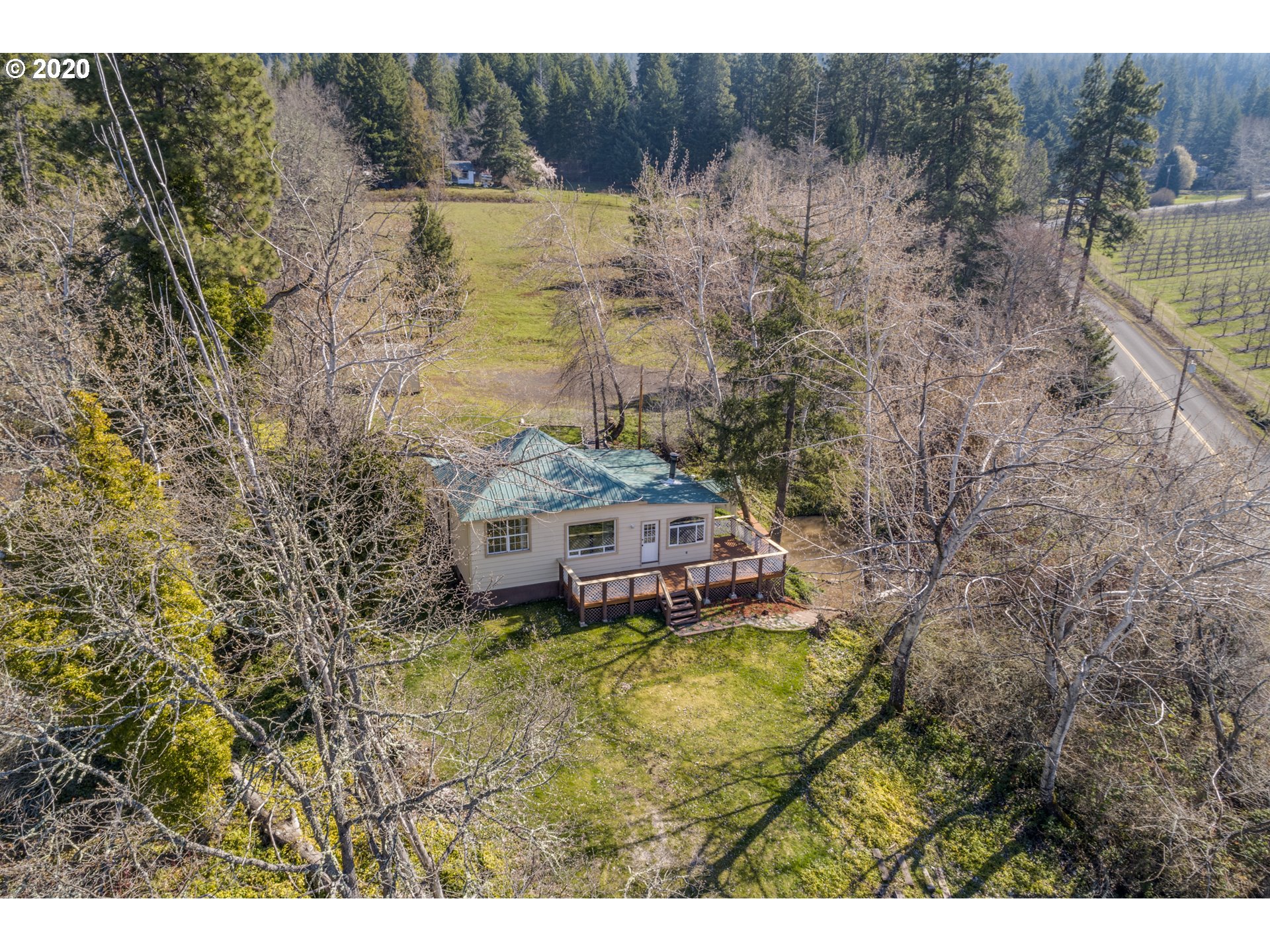 3235 Fir Mountain Road Hood River, OR 97031 - Photo 26 of 32 Gallery Image 26