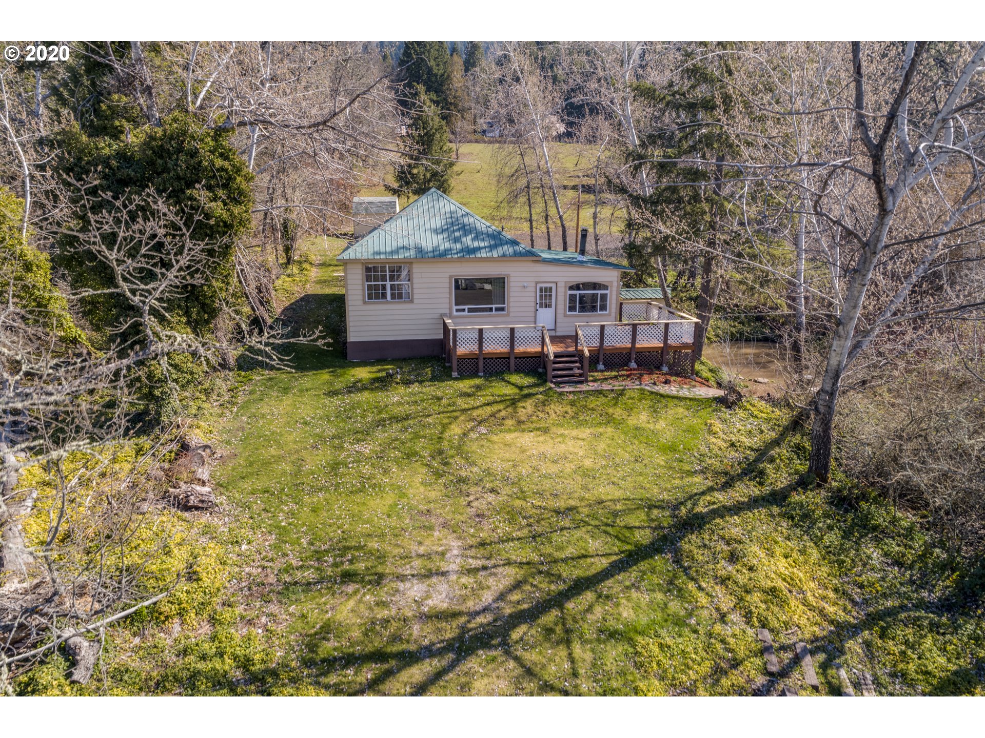 3235 Fir Mountain Road Hood River, OR 97031 - Photo 4 of 32 Gallery Image 4