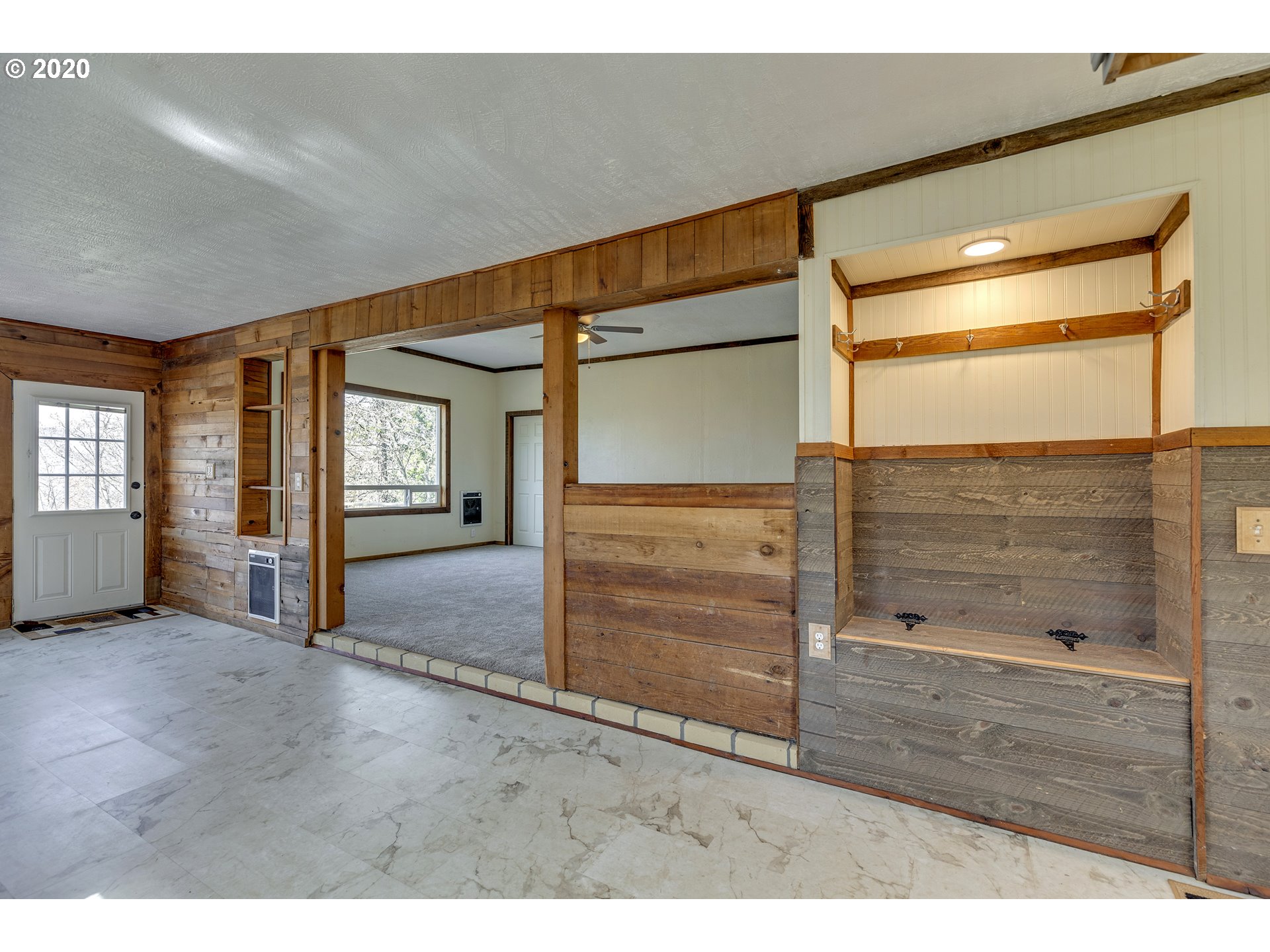 3235 Fir Mountain Road Hood River, OR 97031 - Photo 9 of 32 Gallery Image 9