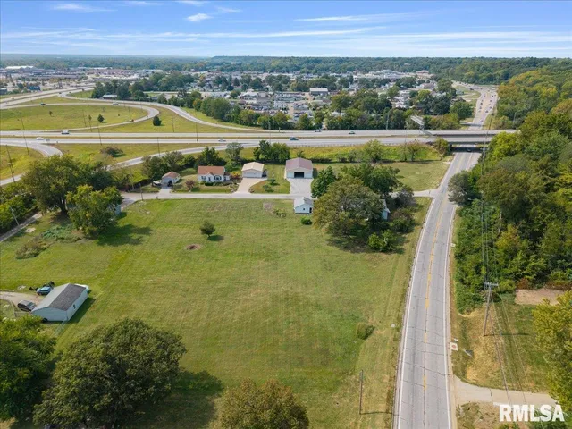 $169,000 | 3302 38th Avenue, Moline, IL 61265