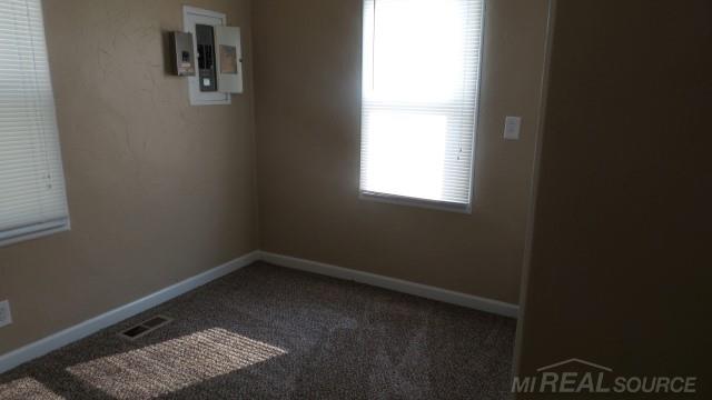 8515 Rivard Avenue Warren, MI 48089 - Photo 9 of 10