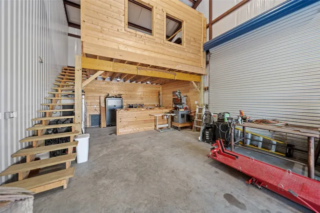 $1,800,000 | 3200 State Highway 75 North, Buffalo, TX 75831