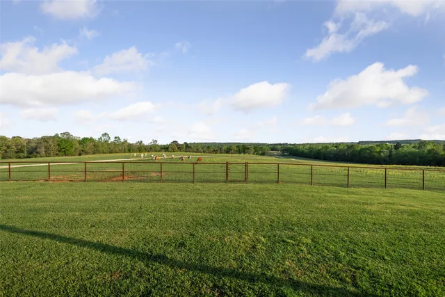 $1,800,000 | 3200 State Highway 75 North, Buffalo, TX 75831