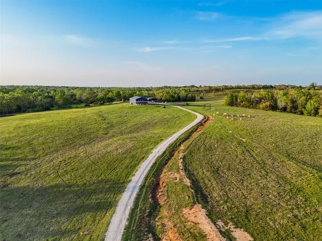 $1,800,000 | 3200 State Highway 75 North, Buffalo, TX 75831