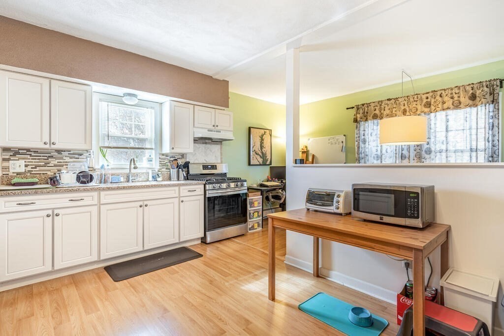 39 Melvin Street Wakefield, MA 01880 - Photo 18 of 29