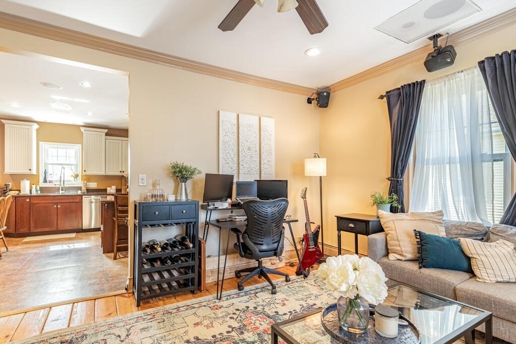 39 Melvin Street Wakefield, MA 01880 - Photo 5 of 29