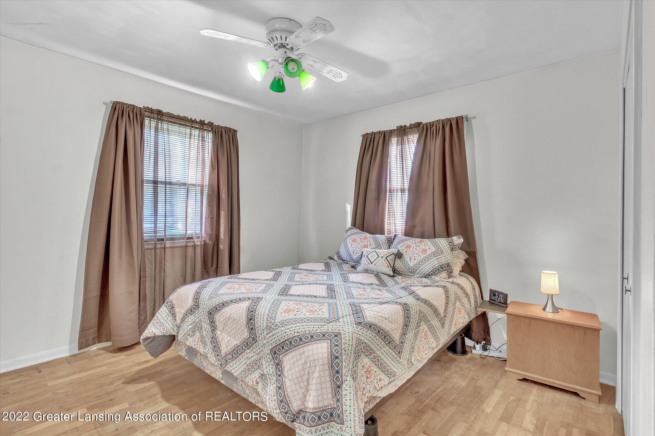 523 East Cavanaugh Road Lansing, MI 48910 - Photo 20 of 47 17-523-E-Cavanaugh-Rd-WindowStill-Real-E