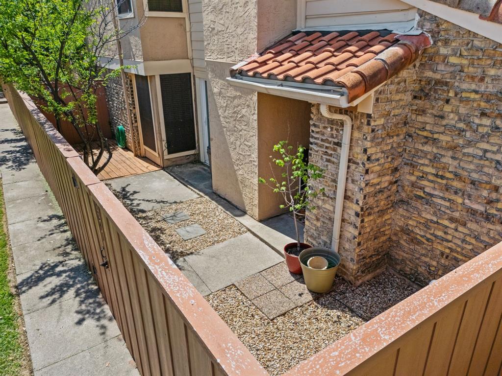 4241 Madera Road, Unit 4 Irving, TX 75038 - Photo 2 of 37