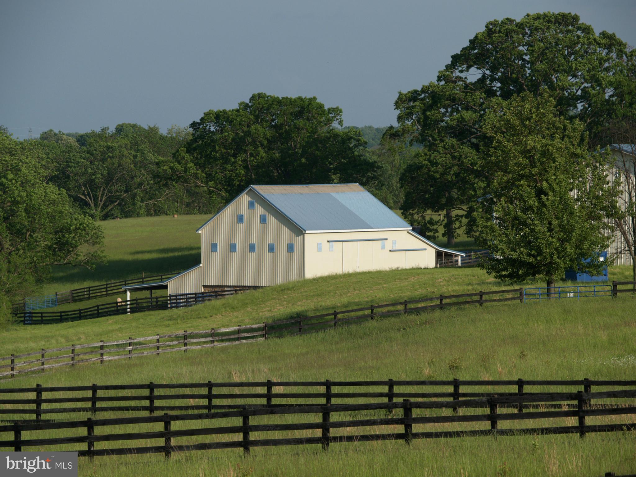 14980 Limestone School Road Leesburg, VA 20176 - Photo 13 of 30 Hay / Bank Barn
