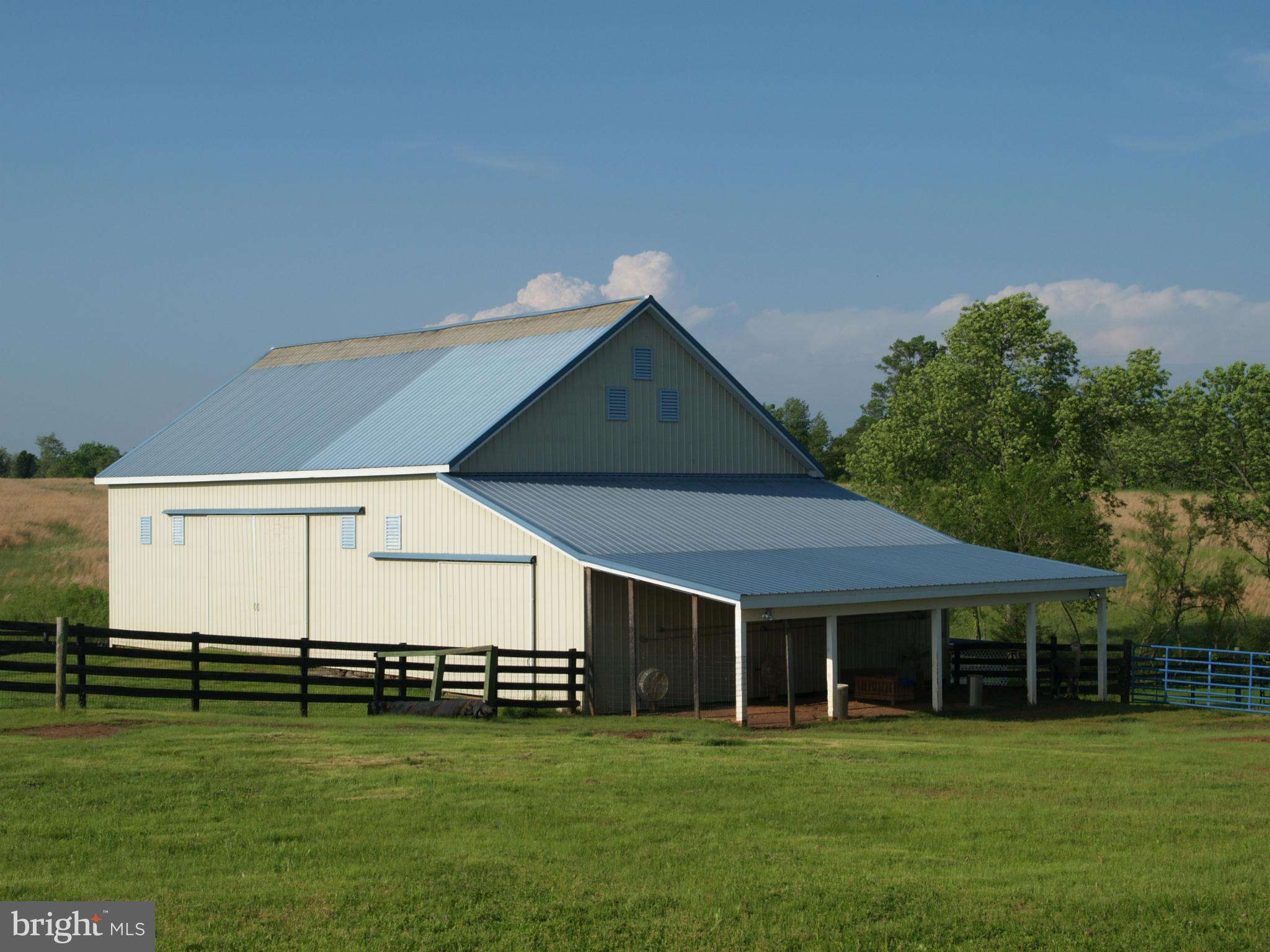 14980 Limestone School Road Leesburg, VA 20176 - Photo 14 of 30 Hay / Bank Barn