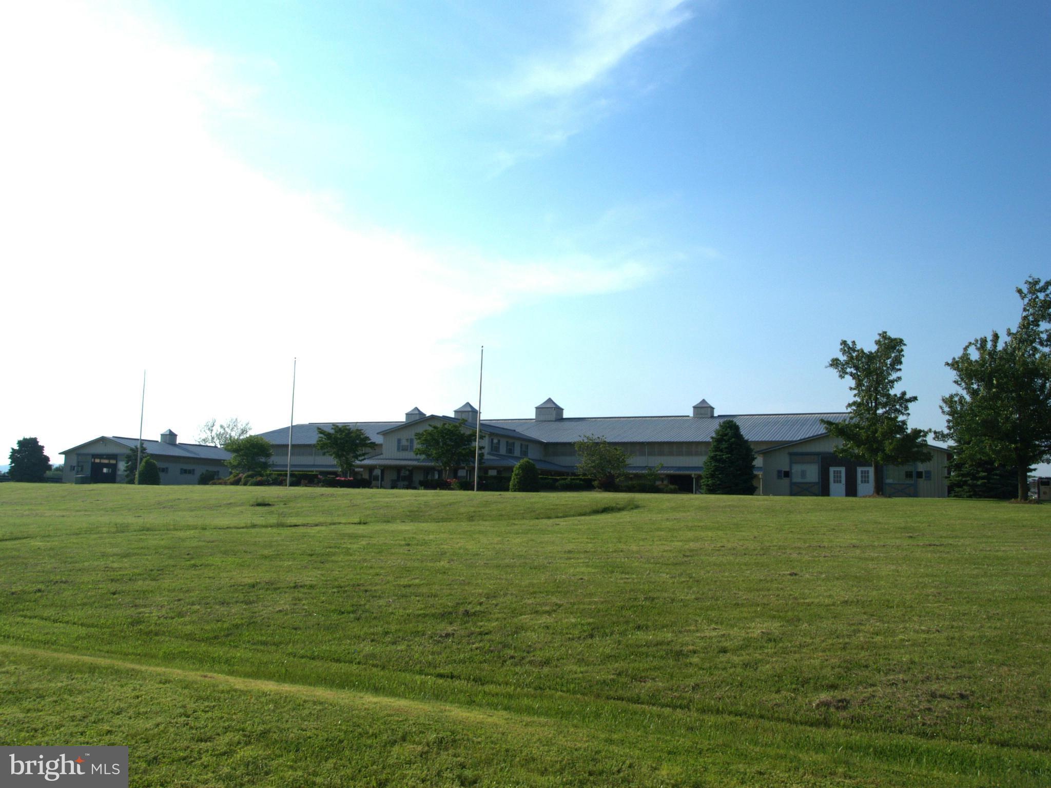 14980 Limestone School Road Leesburg, VA 20176 - Photo 8 of 30 Main Arena Barn - Front