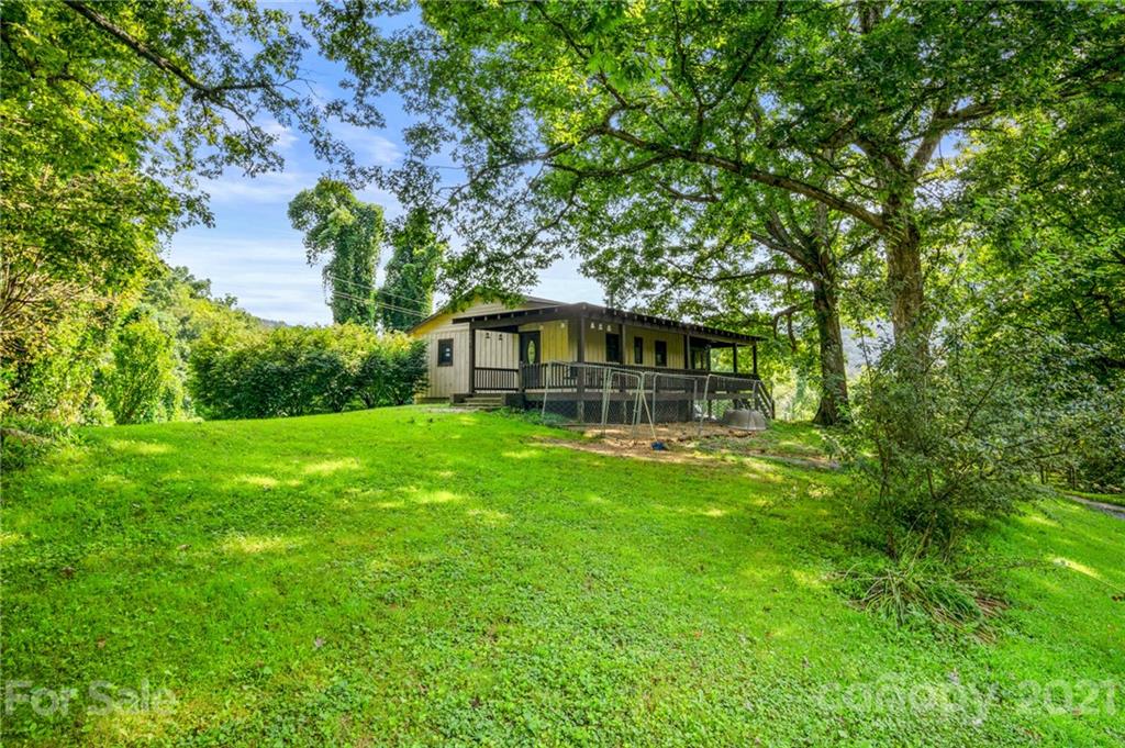 428 Slick Rock Road Hendersonville, NC 28792 - Photo 2 of 38 Gallery Image 2