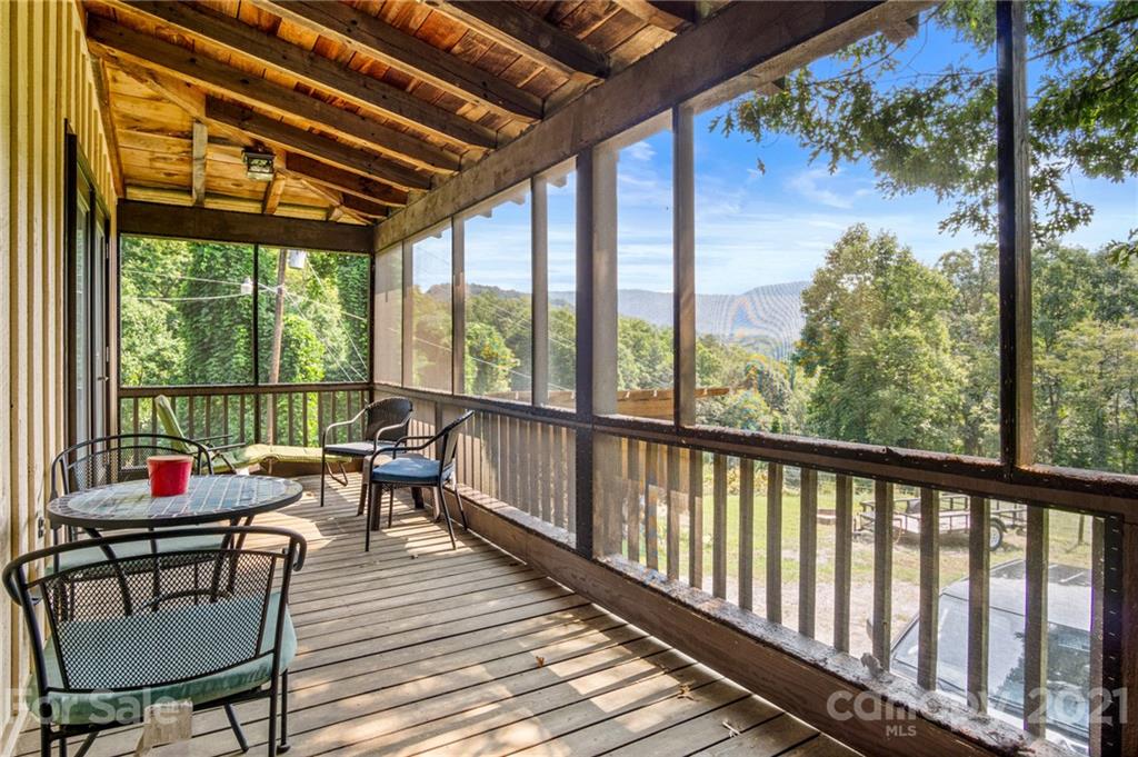 428 Slick Rock Road Hendersonville, NC 28792 - Photo 11 of 38 Gallery Image 11