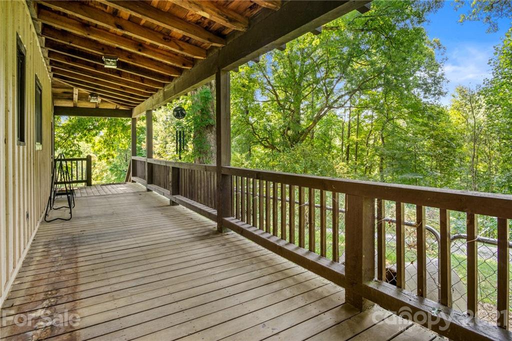 428 Slick Rock Road Hendersonville, NC 28792 - Photo 12 of 38 Gallery Image 12
