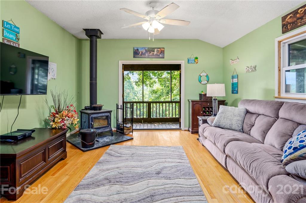 428 Slick Rock Road Hendersonville, NC 28792 - Photo 19 of 38 Gallery Image 19