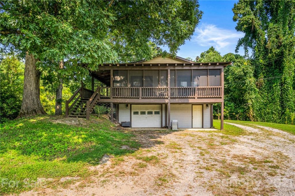 428 Slick Rock Road Hendersonville, NC 28792 - Photo 3 of 38 Gallery Image 3