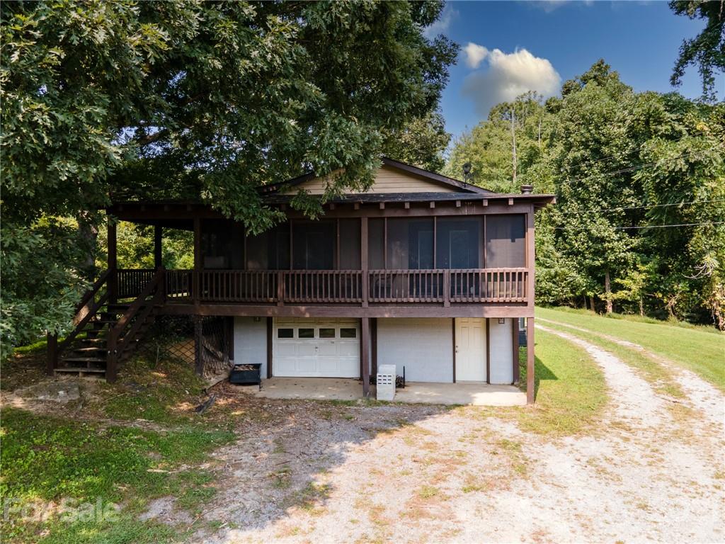 428 Slick Rock Road Hendersonville, NC 28792 - Photo 4 of 38 Gallery Image 4