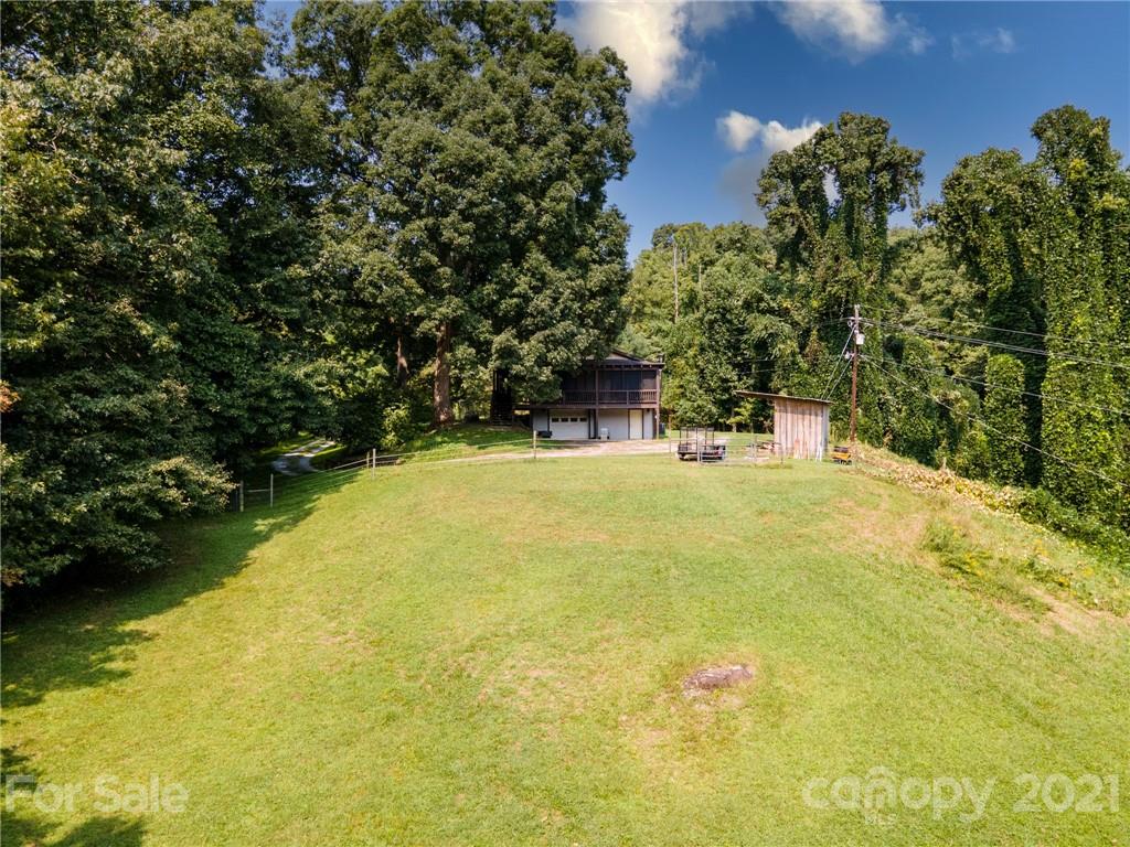 428 Slick Rock Road Hendersonville, NC 28792 - Photo 37 of 38 Gallery Image 37