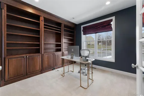 $899,999 | 108 Boxwood Circle, Hopewell Junction, NY 12533