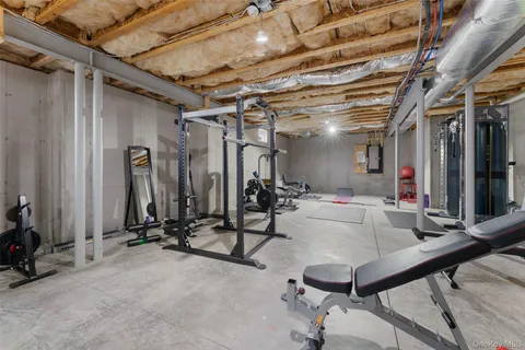 $899,999 | 108 Boxwood Circle, Hopewell Junction, NY 12533