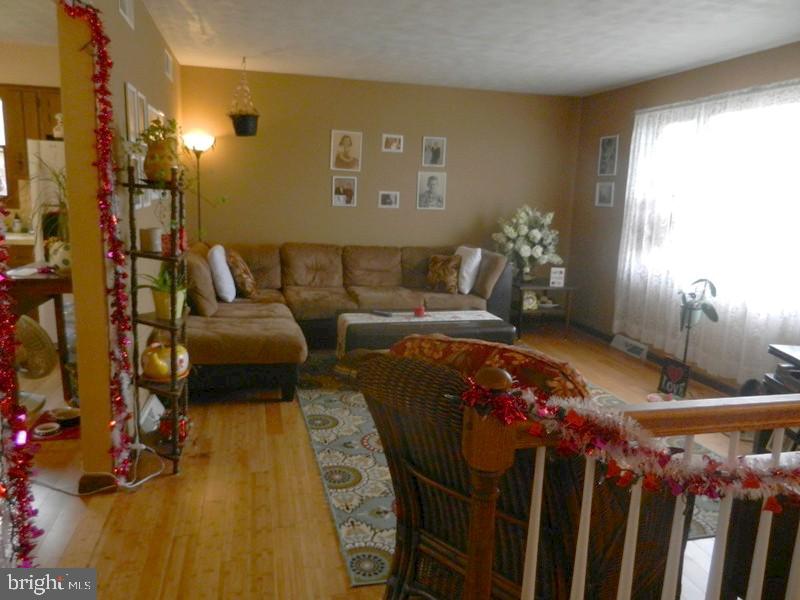3470 Kingston Road York, PA 17402 - Photo 8 of 29 Gallery Image 8