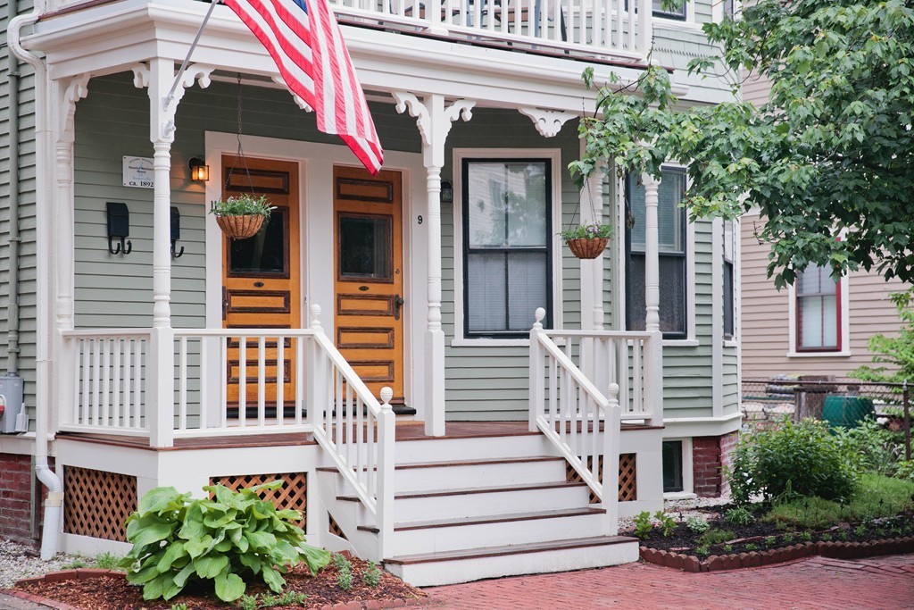 9-11 Campbell Park Somerville, MA 02144 - Photo 2 of 19 front view of a house