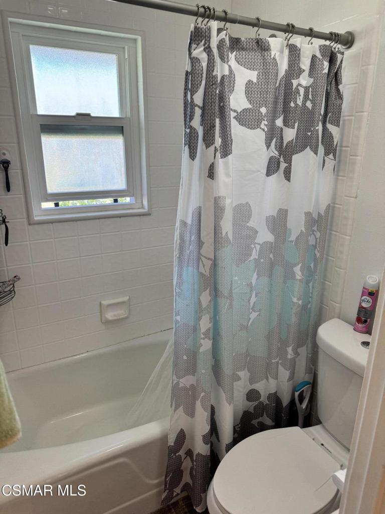 2261 Camilar Drive Camarillo, CA 93010 - Photo 7 of 18