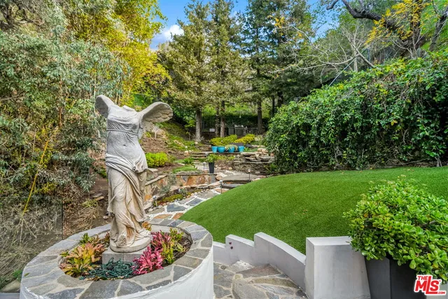 $14,000 | 2350 Benedict Canyon Drive, Beverly Hills, CA 90210