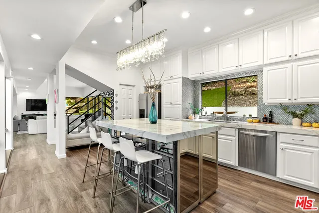 $14,000 | 2350 Benedict Canyon Drive, Beverly Hills, CA 90210