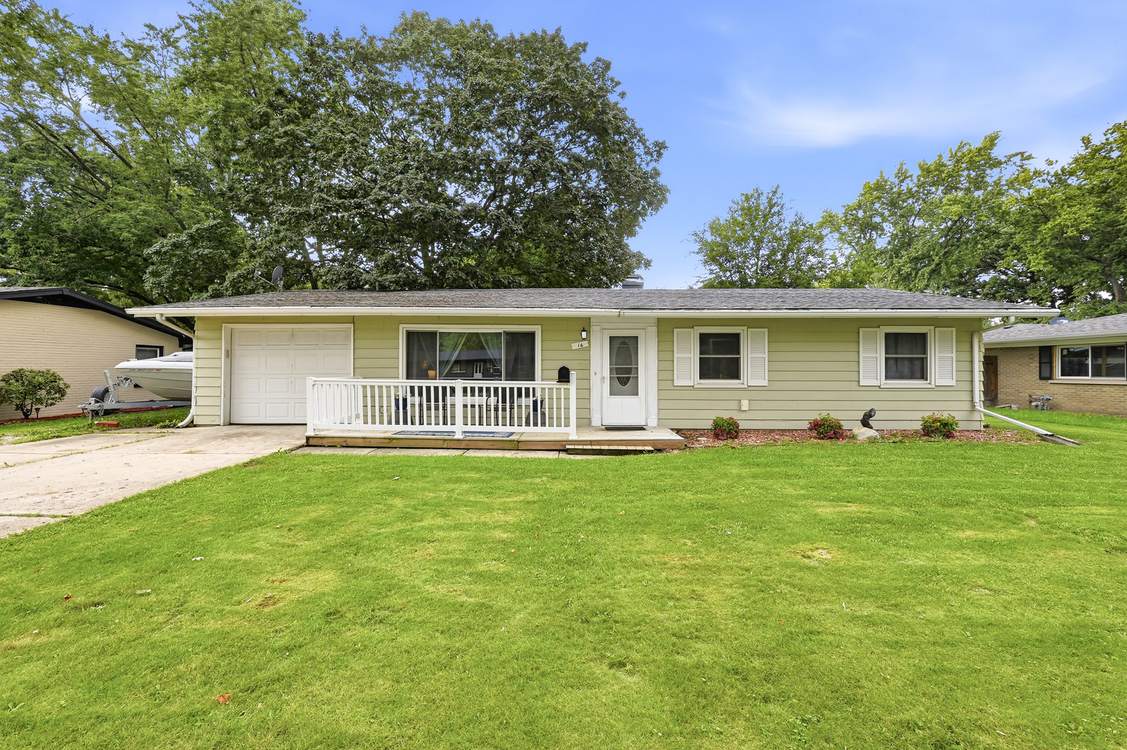 16 Greenbriar Road Montgomery, IL 60538 - Photo 1 of 22 Gallery Image 1