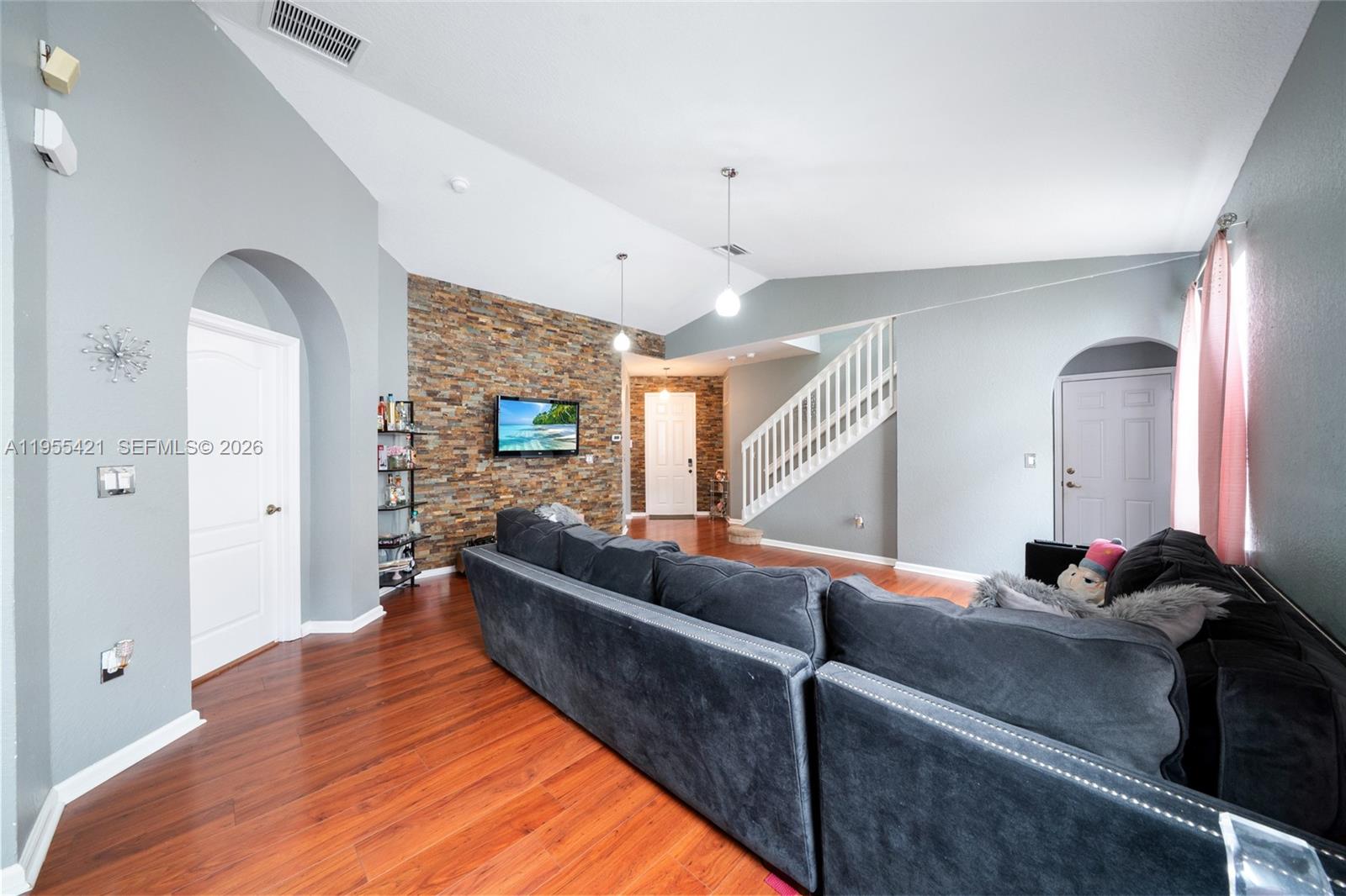 1097 Northeast 40th Road Homestead, FL 33033 - Photo 5 of 26