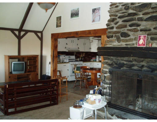 224 Townsend Harbor Road Lunenburg, MA 01462 - Photo 2 of 4 Gallery Image 2