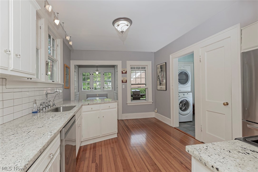 2944 Broxton Road Cleveland, OH 44120 - Photo 6 of 35