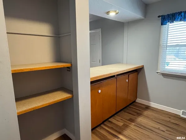 $900 | 3814 Mississippi Avenue, Davenport, IA 52807