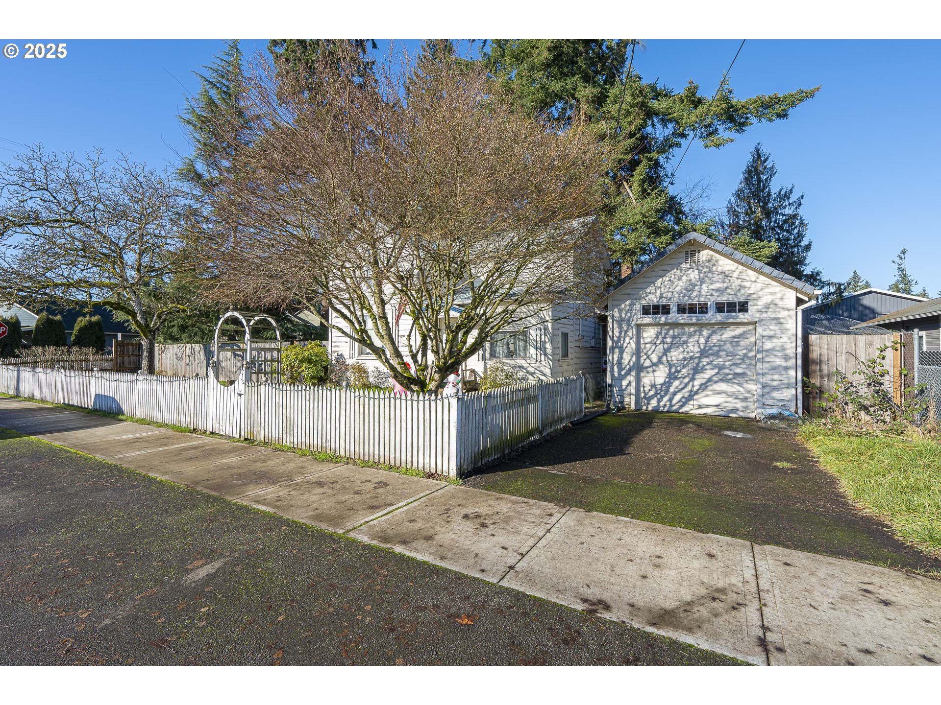 3035 5th Street Hubbard, OR 97032 - Photo 3 of 5 a front view of a house with a yard